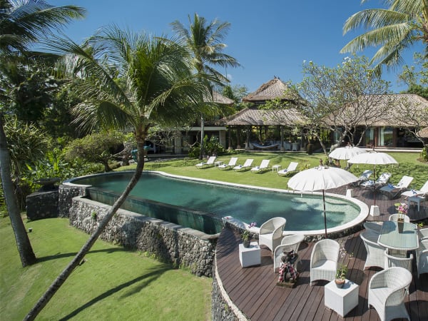 Villa Sungai Tinggi-Poolside